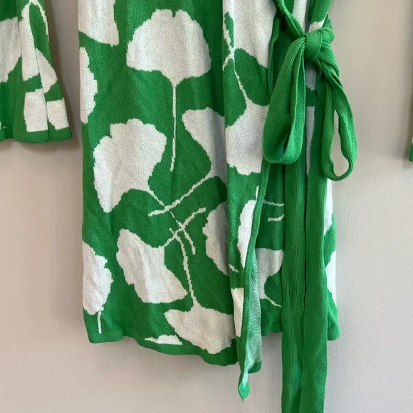 Diane von Furstenburg x Target V-Neck Ginkgo Green Sweater Wrap Top Dress, XXS - Picture 5 of 14